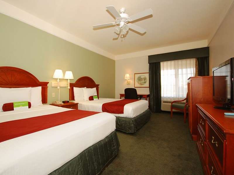 La Quinta By Wyndham Phoenix I-10 West Habitación foto